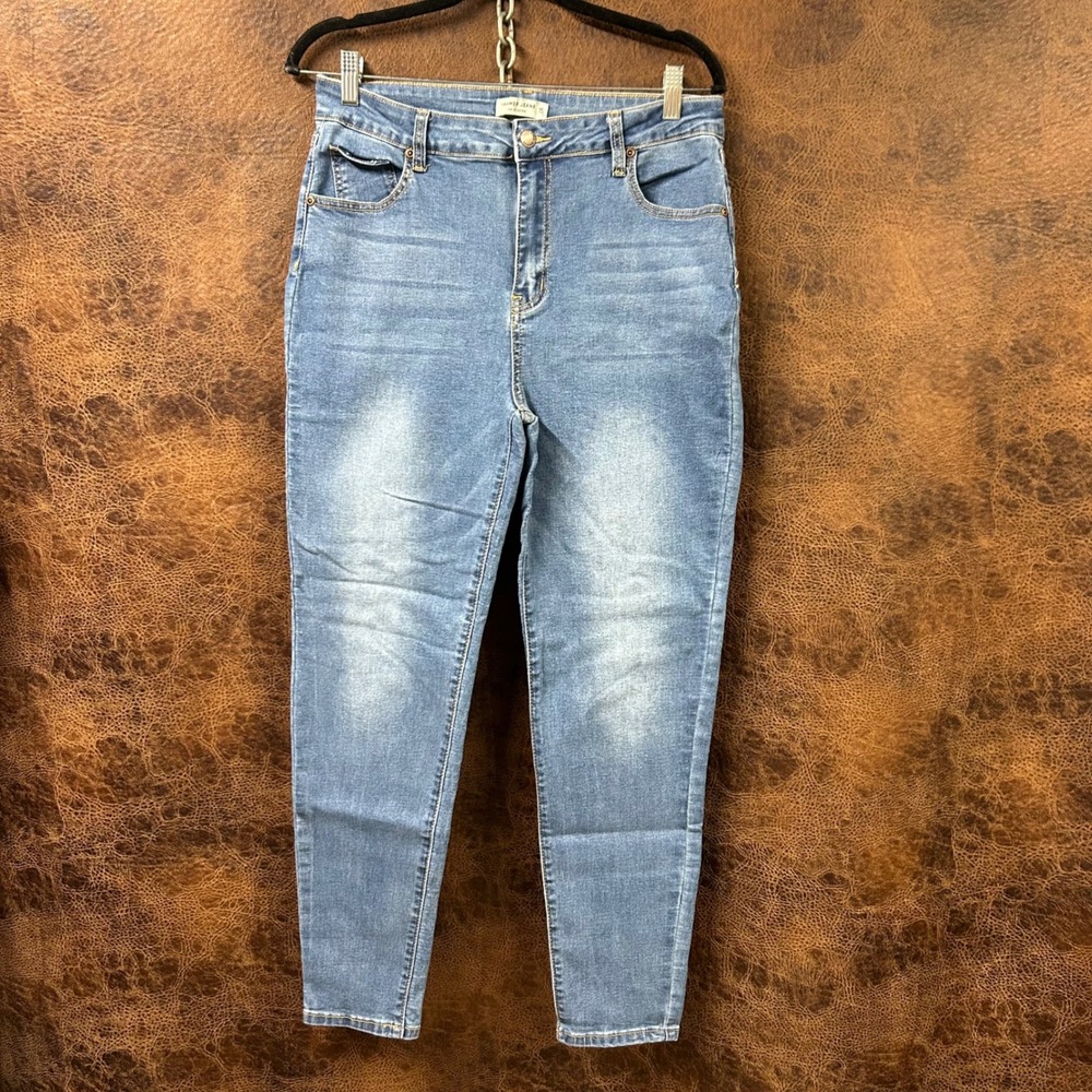 Hammer Jeans Denim Blue Jeans Size Junior 15 with Intentional distressing‎